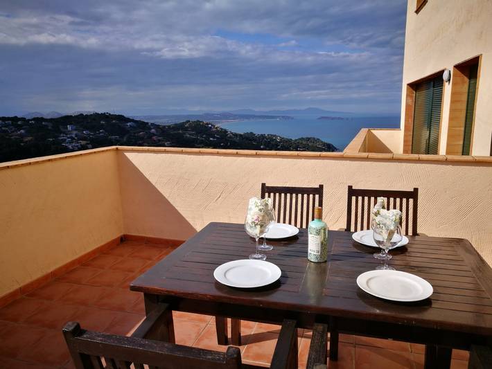 Appartamento vacanze per 6 persone, con piscina e panorama nonché terrazza, con animali domestici - 1