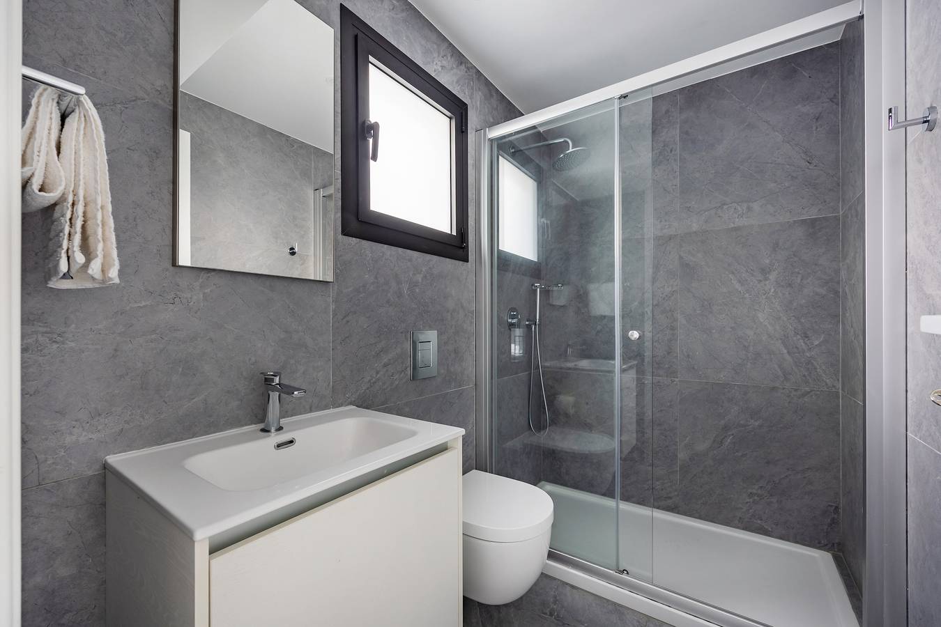 Estudio entero, Estudio Premium Sfiggos - Amplia terraza y piscina comunitaria in Limasol, Chipre Sur