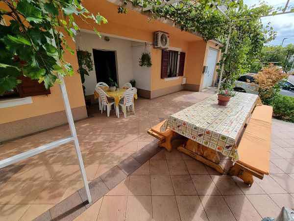 Appartamento vacanze a Kvarn a partire da 77€ a notte
