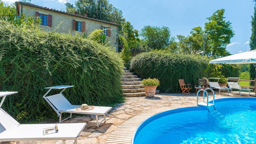 Casa vacanza per 6 persone, con Idromassaggio e Giardino a Asciano