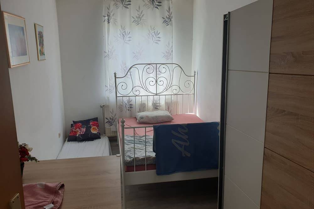 Ganze Wohnung, Two Rooms Apartment in Gelsenkirchen. in Gelsenkirchen, Ruhrgebiet