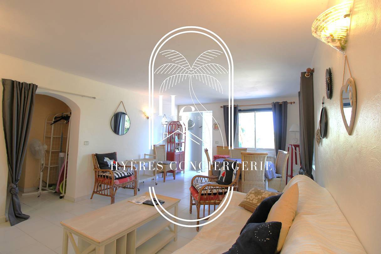Apartamento vacacional entero, Giens/Rdj T3 indépendant terrasse vue Mer/Pk/Wifi in Hyeres, Parque nacional Port-Cros