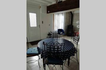 Gîte pour 5 personnes, avec terrasse à Château-Renard