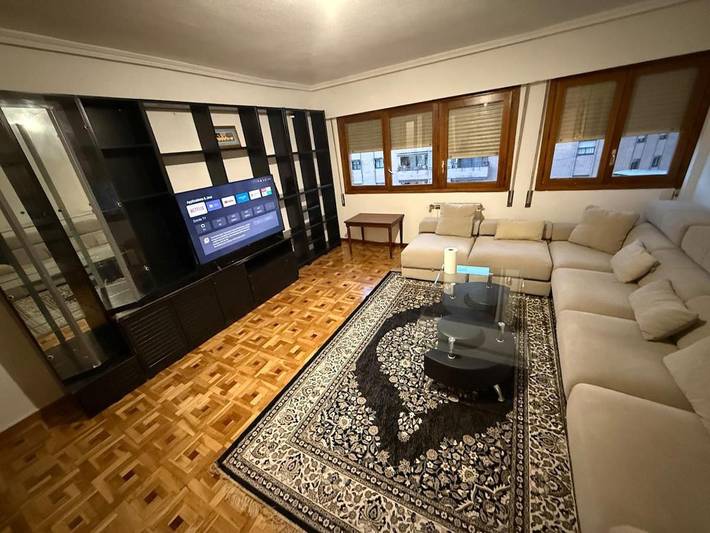 Apartamento para 8 personas, con Balcón y Vistas en Valdemoro
