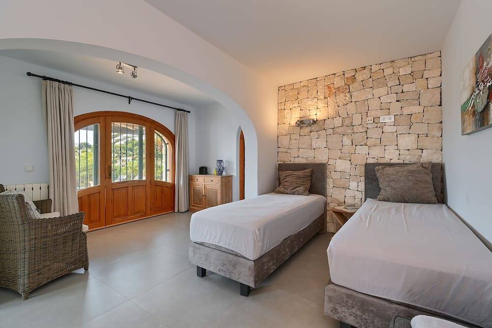 Fantastische Villa mit Meerblick, großem (beheiztem) Pool, Sauna und Jacuzzi in Benissa, Costa Blanca