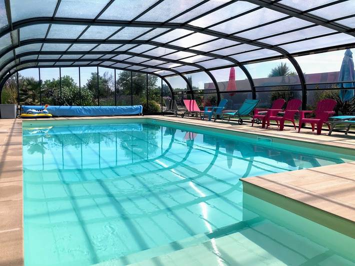 Gîte pour 9 personnes, avec piscine ainsi que terrasse et jardin à Coatréven - 2