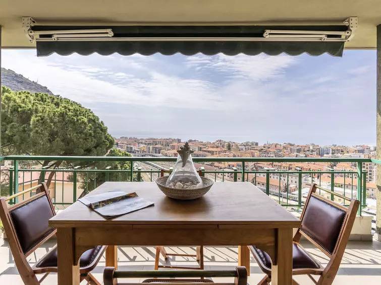 Apartamento entero, 2 Habitaciones 5 Personas in Ventimiglia (Ciudad), Ventimiglia