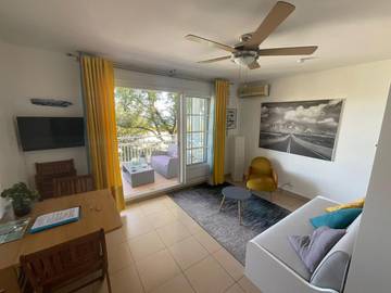 Gîte pour 2 personnes, avec vue et terrasse à La Possession