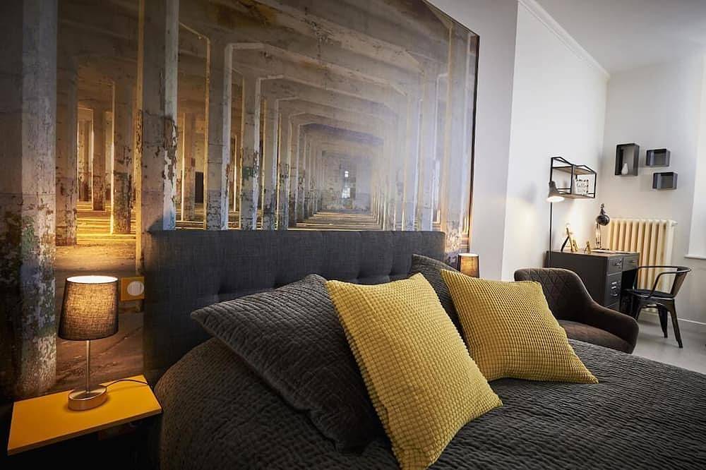 Apartamento entero, Studio Green Nature-Estudio-Diseñador-Baño con bañera in Épernay, Marne