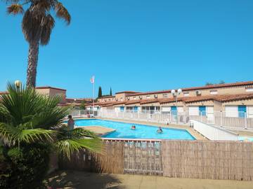 Gîte pour 4 personnes, avec terrasse et bassin pour enfant, animaux acceptés à Saint-Cyprien