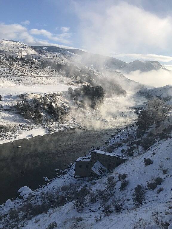 Ganze Wohnung, Erstaunliche Aussicht auf Yellowstone Park & River. Eine halbe Meile vom Eingang zum North Park entfernt in Gardiner, Absaroka Range
