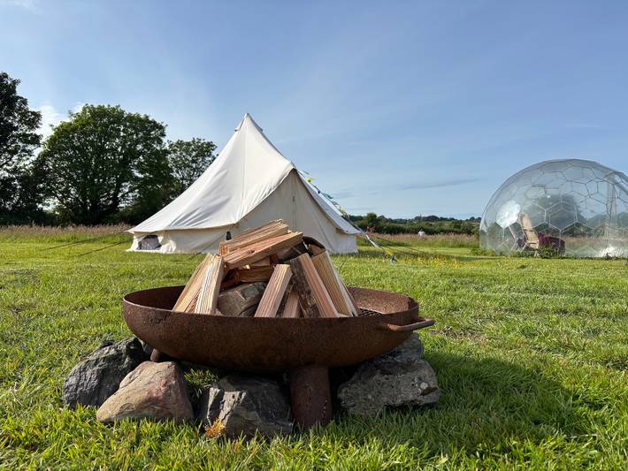Tipi for 4 people, with terrace and garden, child-friendly on the Isle of Anglesey