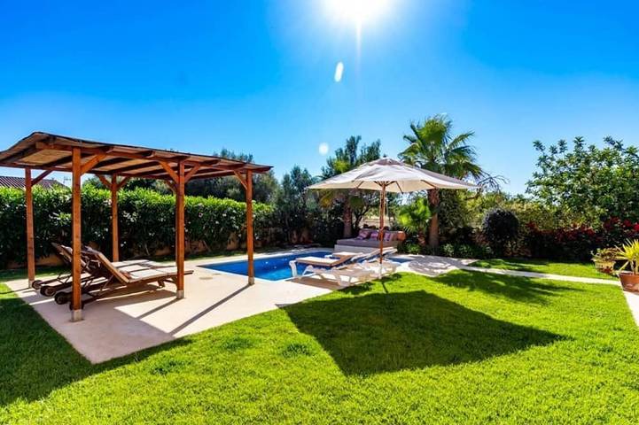 Villa für 9 Personen, mit Garten und Balkon sowie Whirlpool in Sa Ràpita