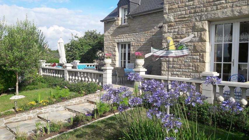 Gîte pour 3 personnes, avec jardin et terrasse à Le Minihic-sur-Rance - 2