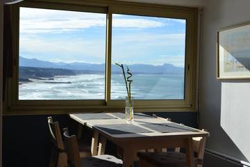 Gîte pour 4 personnes, avec vue et terrasse dans Plage de la côte des Basques