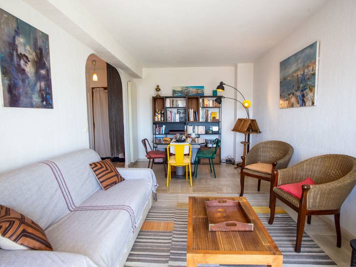 Location de vacances pour 4 personnes, avec balcon à Hyeres