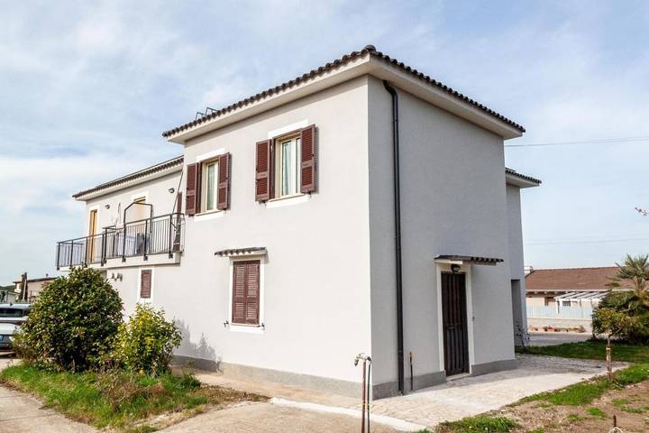 Appartamento per 2 persone, con giardino e terrazza, con animali domestici in Marino