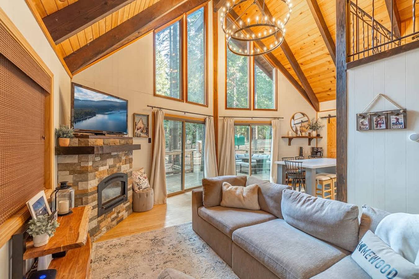 Entire apartment, West Shore Tahoe Cabin - Loft Movie Nights Pets in Tahoma, Placer County