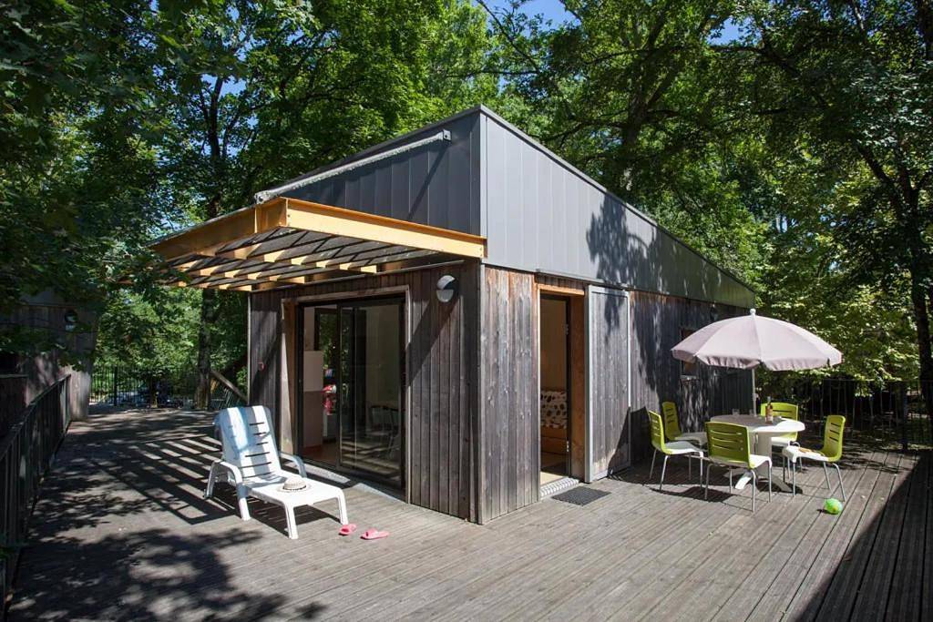 Tent Sweet + in Beaulieu-sur-Dordogne, Région de Brive-la-Gaillarde