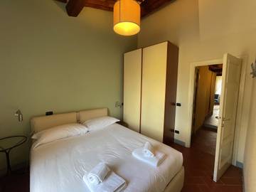 Apartment for 5 People in Lucca, Lucca Province, Photo 3