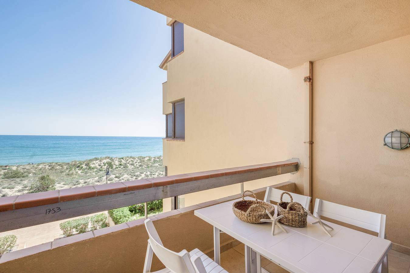 Apartamento entero, Apartamento en primera línea de mar. in Pals, Costa Brava