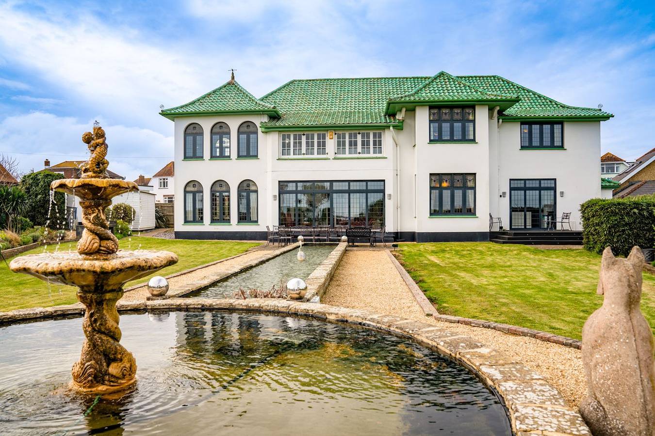 Villa for 16 People in Shanklin, Isle of Wight