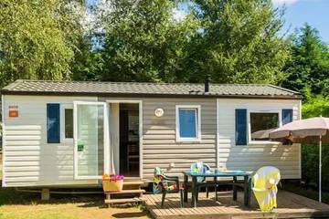 Camping für 4 Personen, mit Terrasse und Whirlpool sowie Pool in Saint-Aygulf