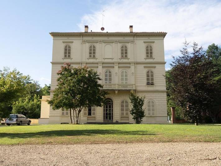 Appartamento per 2 persone, con Balcone e Giardino nonché Panorama a Bra