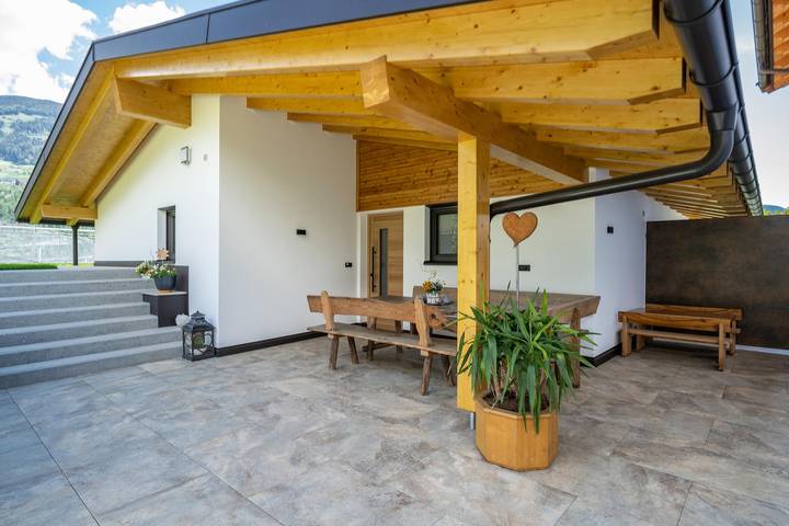 Ferienhaus für 6 Personen, mit Whirlpool und Sauna sowie Garten in Südtirol