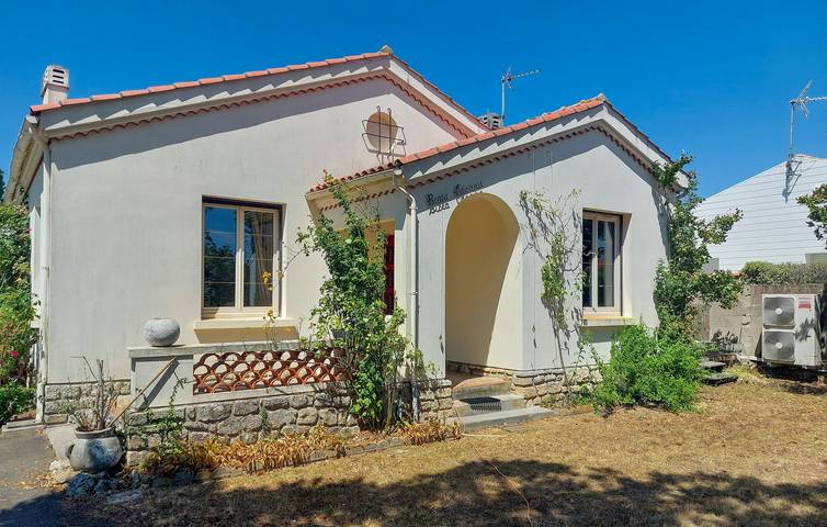 Amplio apartamento de 2 dormitorios con jardín, wifi y aparcamiento, a 800 m de la playa in Châtelaillon-Plage, Región de La Rochelle