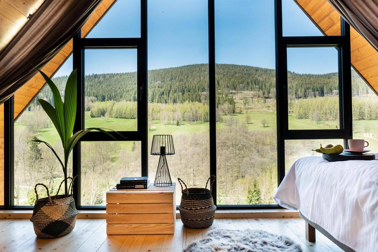 Osada Za gorami za lasami in Sienna Czarna Góra, Sudety (Polska)