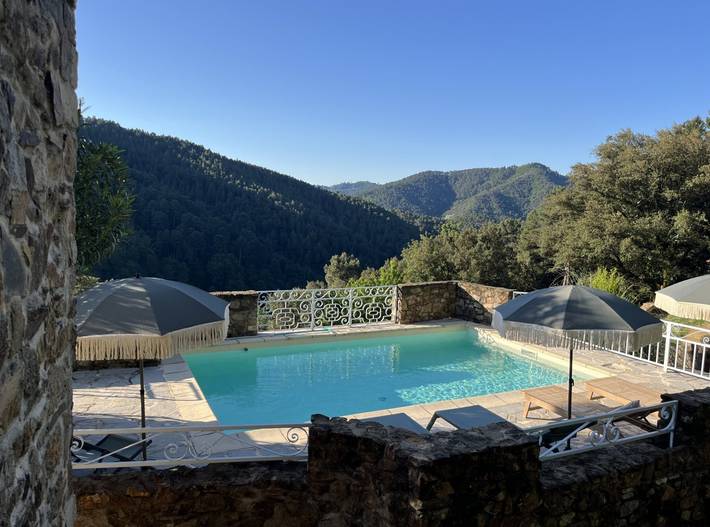 Gîte pour 2 personnes, avec piscine et jardin à Saint-Jean-du-Gard
