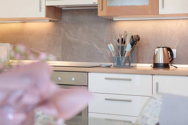 'Il Pied A Terre' Apartment with Wi-Fi and Air Conditioning