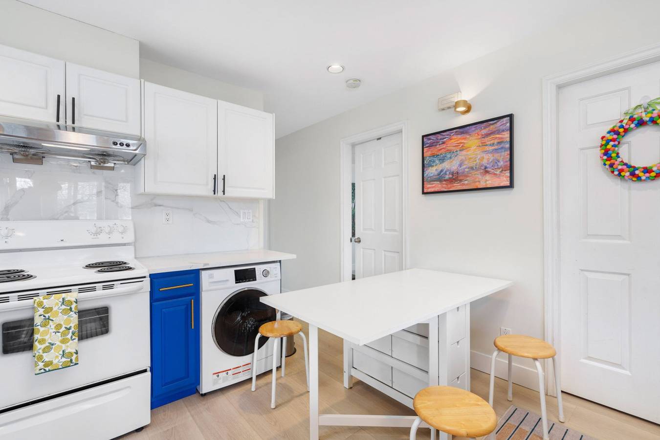 Appartamento intero, Bright & Comfy 1Br Suite | Vancouver’s Prime Area in Vancouver, Columbia Britannica