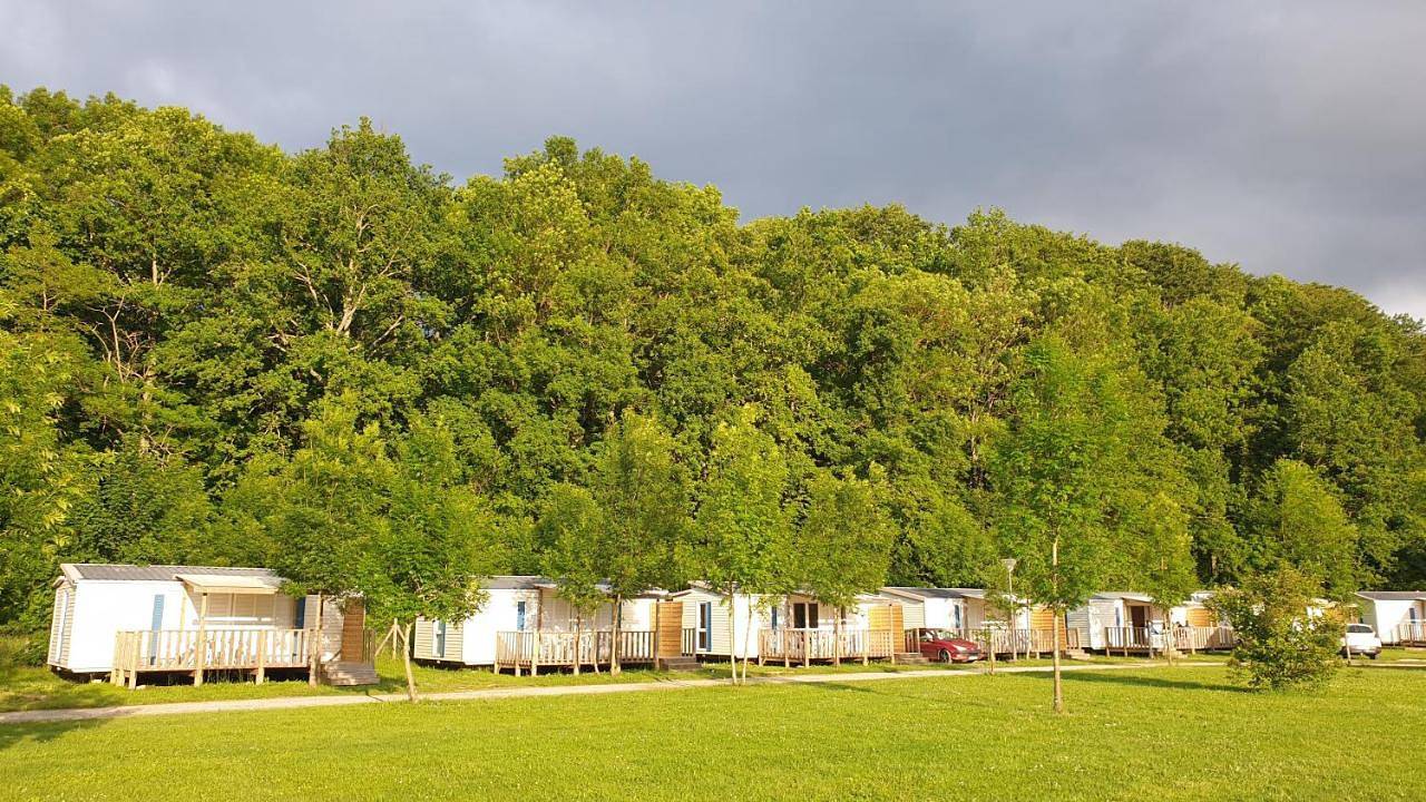Camping Le Pré Cathare in Lavelanet, Ariège
