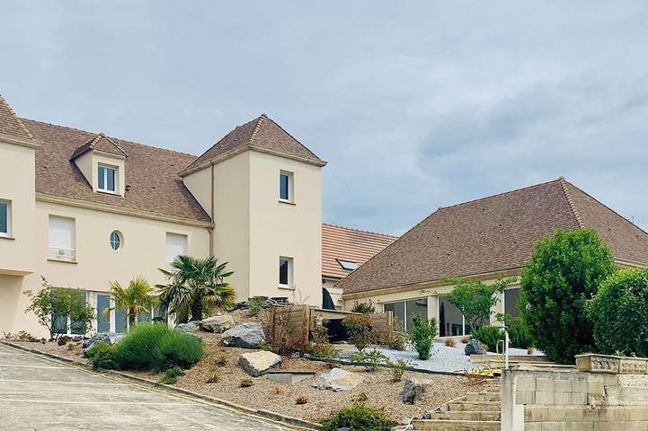 Location de vacances pour 16 personnes dans Reuil