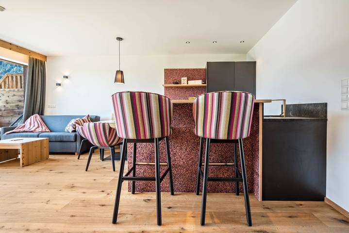 Hel lejlighed, Apartment "Mulin Loise" next to the Skiing Area with Mountain View, Sauna & Garden in Valles, Mühlbach