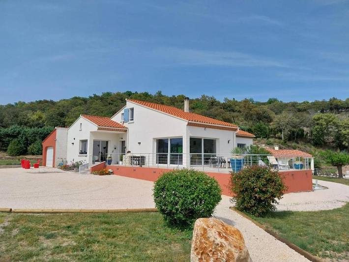 Location de vacances pour 6 personnes, avec piscine et jardin à OMS (homonymie) - 3