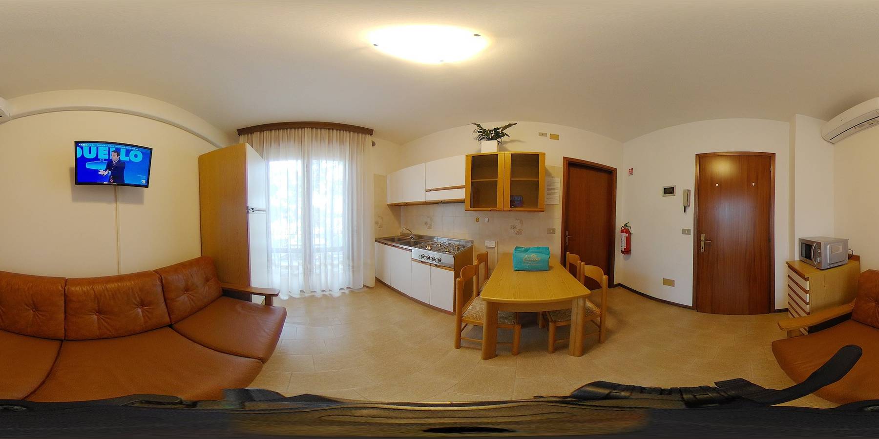Cały apartament, Charming Studio Apartment Near City Center in Lignano Sabbiadoro, Prowincja Udine