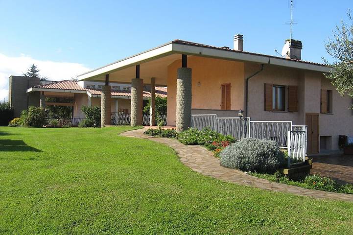 Villa for 6 people, with balcony and garden - 1