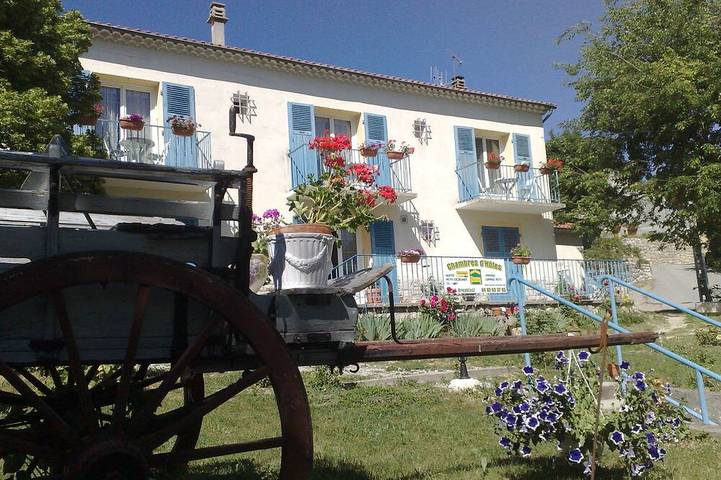 Chambre d’hôte pour 2 personnes, avec Jardin à Castellane