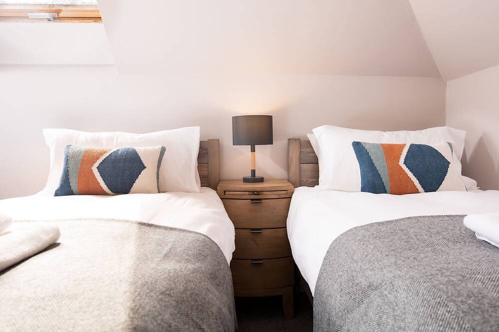 Eildon Melrose Holiday Cottages & Log Cabins - The Croft in Melrose, Scottish Borders