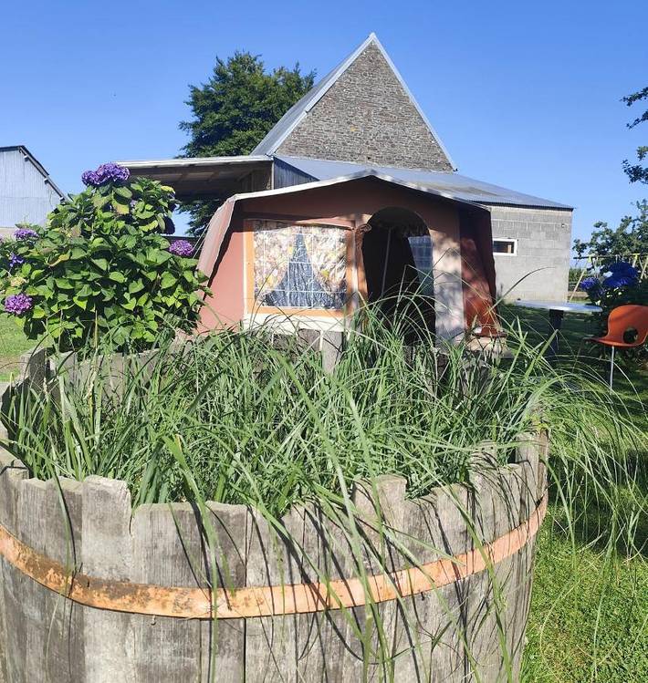 Camping pour 6 personnes, avec jardin et vue, animaux acceptés dans Orne - 3