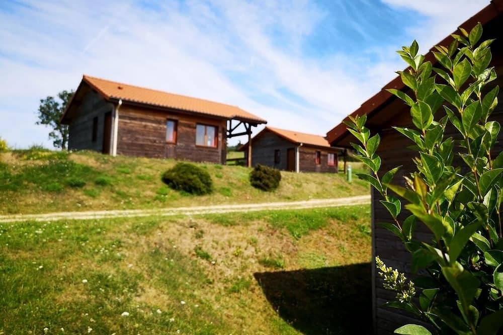 Chalet pleine nature in Saint-Pal-de-Chalencon, Haute-Loire
