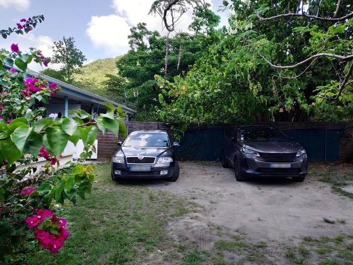 Gîte pour 4 personnes, avec jardin à Les Anses-d'Arlet - 2
