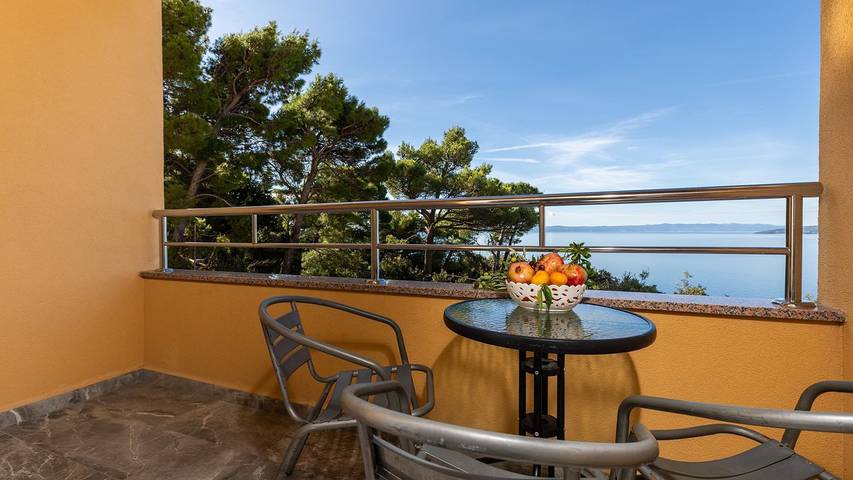 Ferienwohnung für 4 Personen in Krvavica