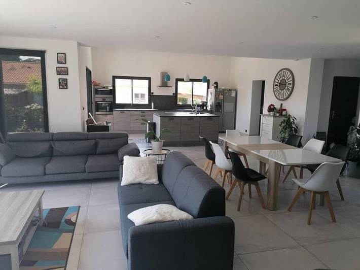 Location de vacances pour 5 personnes, avec jardin ainsi que piscine et terrasse à Courthézon - 4