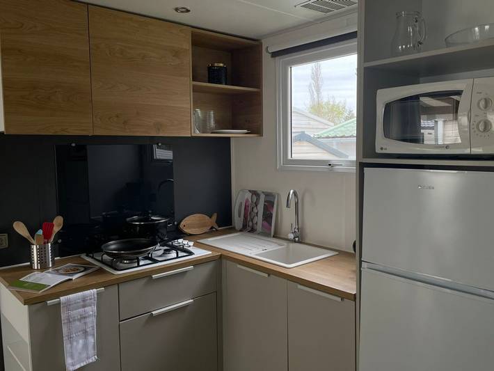 Camping pour 5 personnes, avec terrasse à Saint-Pierre-d'Oléron - 3