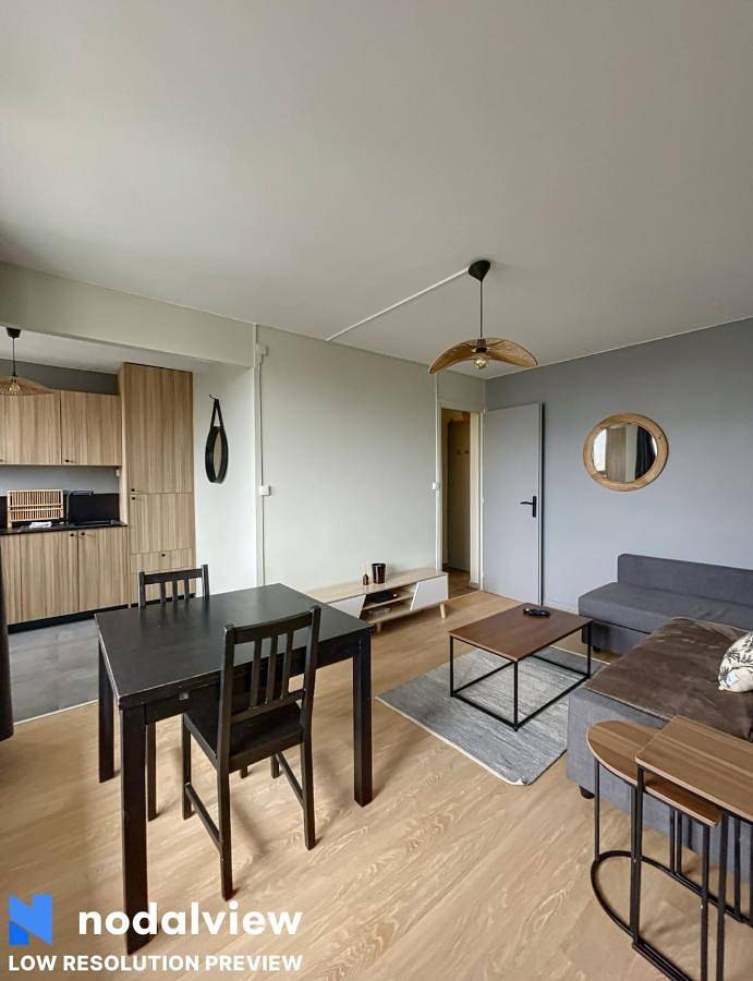 Appartement entier, Cozy renovated apartment with cinema atmosphere and view in La Mulatière, Lyon et ses environs