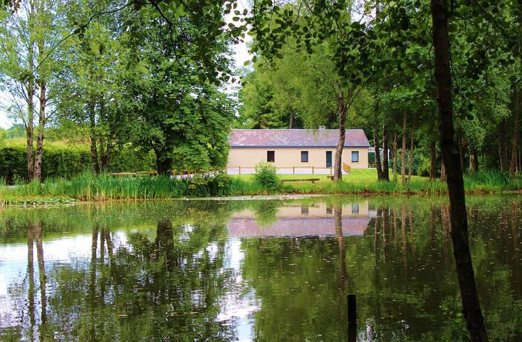 Gîte pour 5 personnes, avec Terrasse et Jardin à Froidchapelle